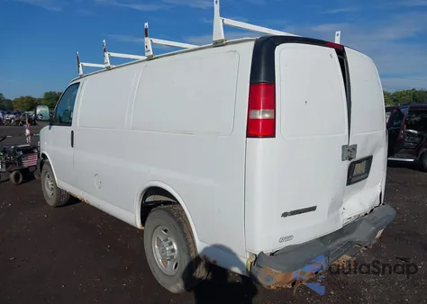 2007 Chevrolet Express Work Van from USA, damaged, VIN 1GCHG35V271144142